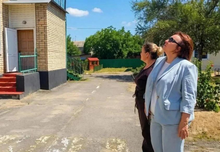 В Волгодонском районе ремонтируют кровли в школах и детских садах к новому учебному году