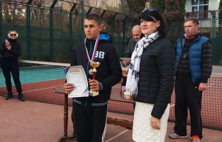 Волгодонец Павел Мякинин стал «второй ракеткой» межрегионального турнира по теннису