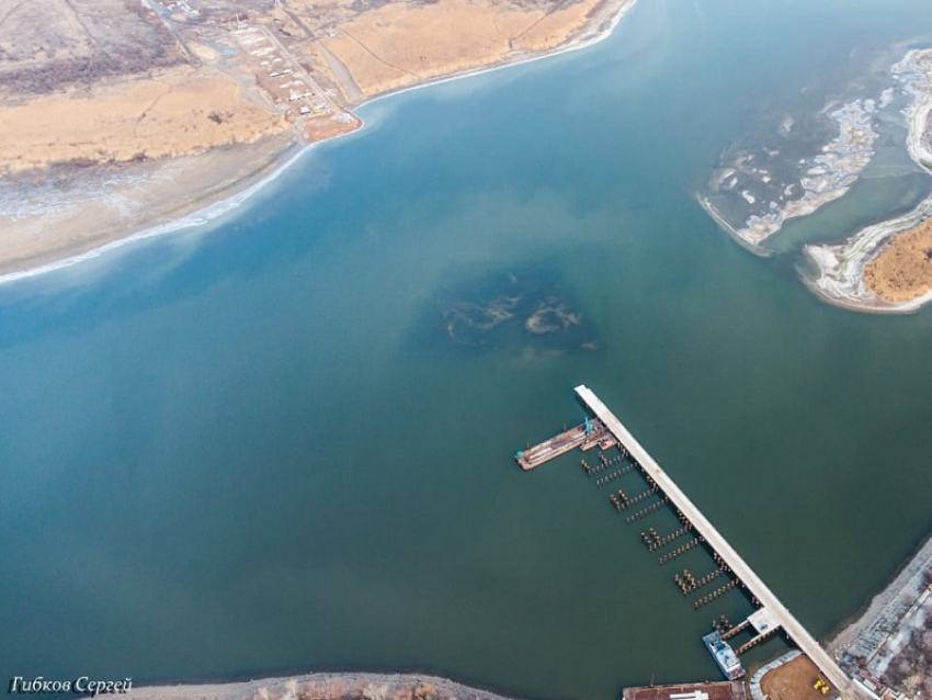 Технологический мост «выполз» на середину Сухо-Соленовского залива