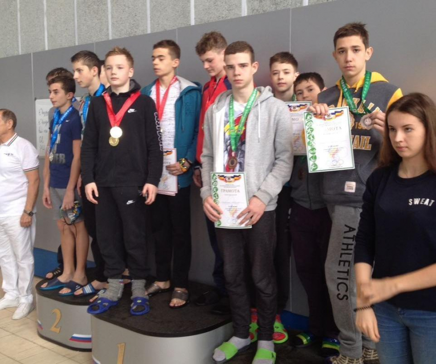 14 медалей привезли волгодонские пловцы с областного первенства 