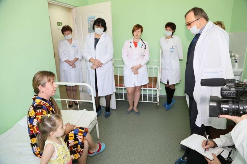 Начата служебная проверка в отношении санитарки, нагрубившей посетительнице в детской больнице Волгодонска