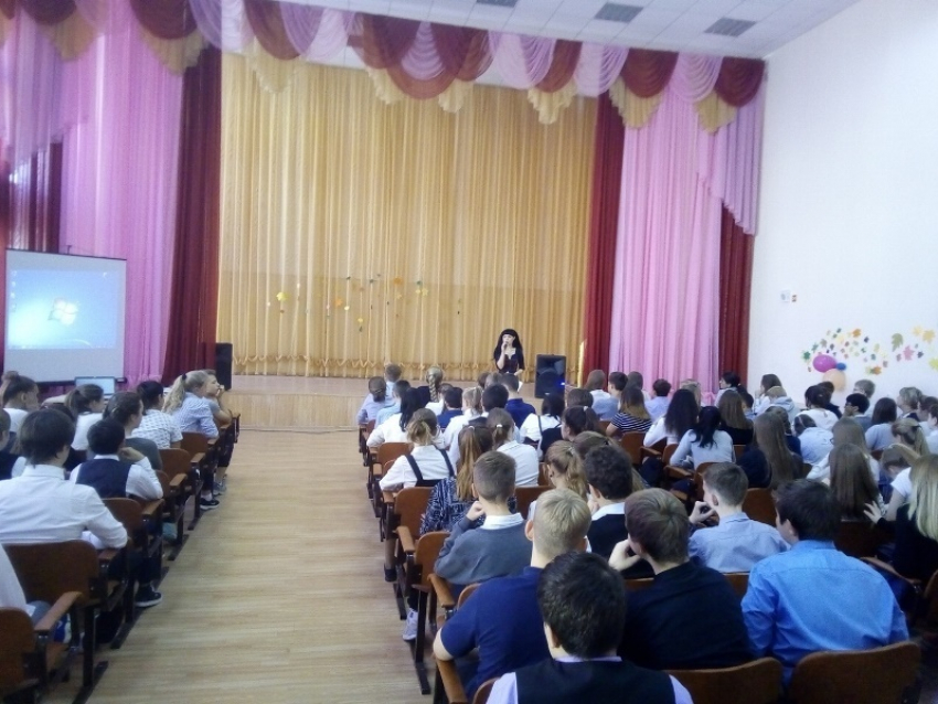 В школах Волгодонска провели уроки занятости 