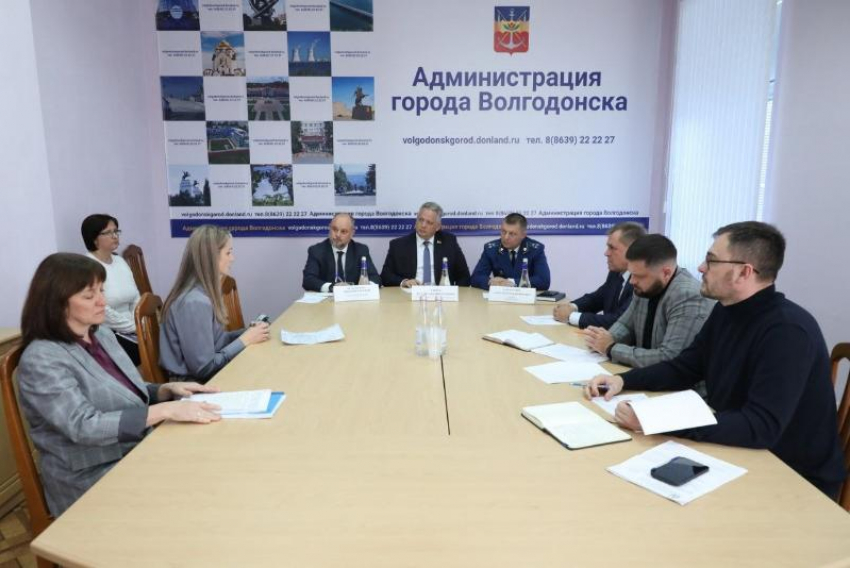 Дмитрий Вельможко провел личный прием волгодонцев