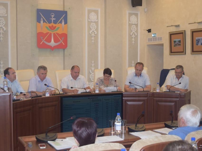 Заседание Волгодонской Думы перенесли из-за прямой линии с президентом