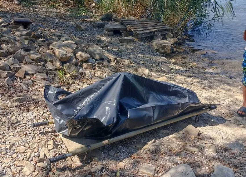 В Сухо-Соленовской балке найден утопленник: тело через день обнаружил брат погибшего