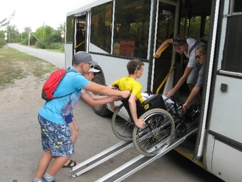 В Волгодонске для инвалидов создают больше условий для комфортного проживания, чем во всей области
