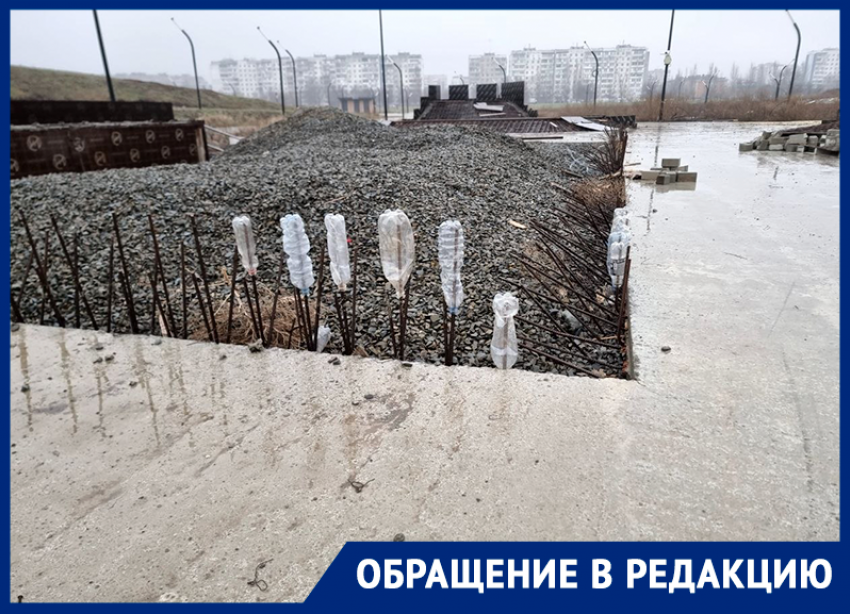 Ржавая арматура вновь дала о себе знать: жители в ужасе от того, что творится днем и ночью в заброшенном парке «Молодежный»  