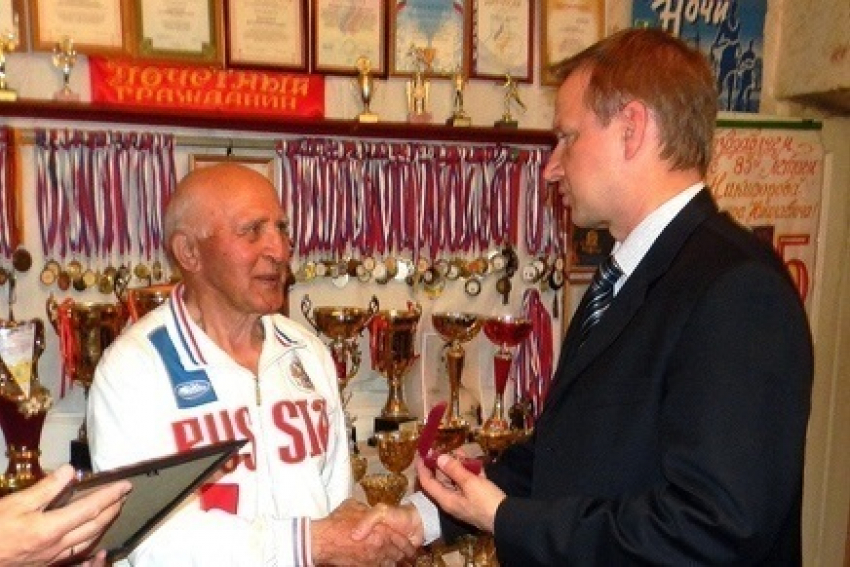 В Морозовске живет один из старейших марафонцев в мире