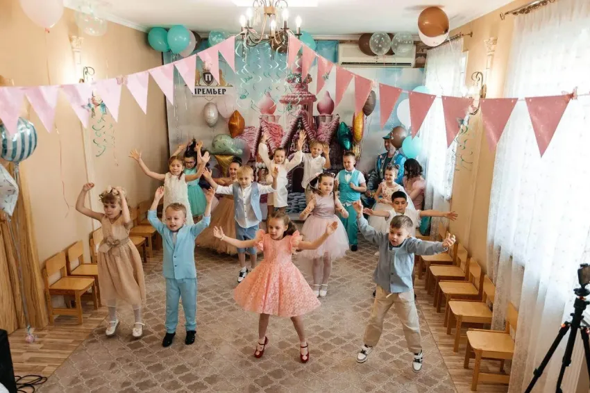 Март – время чудес и новых возможностей: детский сад «Премьер» дарит мамам выгоду