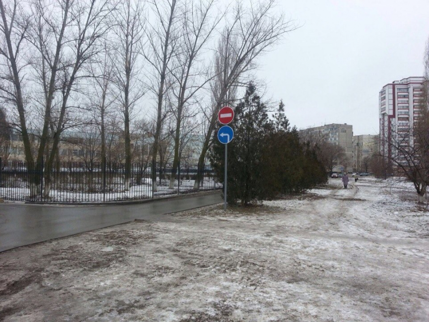 В Волгодонске за несоблюдение нового дорожного знака десяткам водителей придется заплатить большой штраф