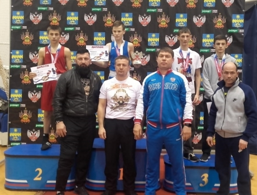 Волгодонские боксеры вернулись с медалями с Первенства ЮФО