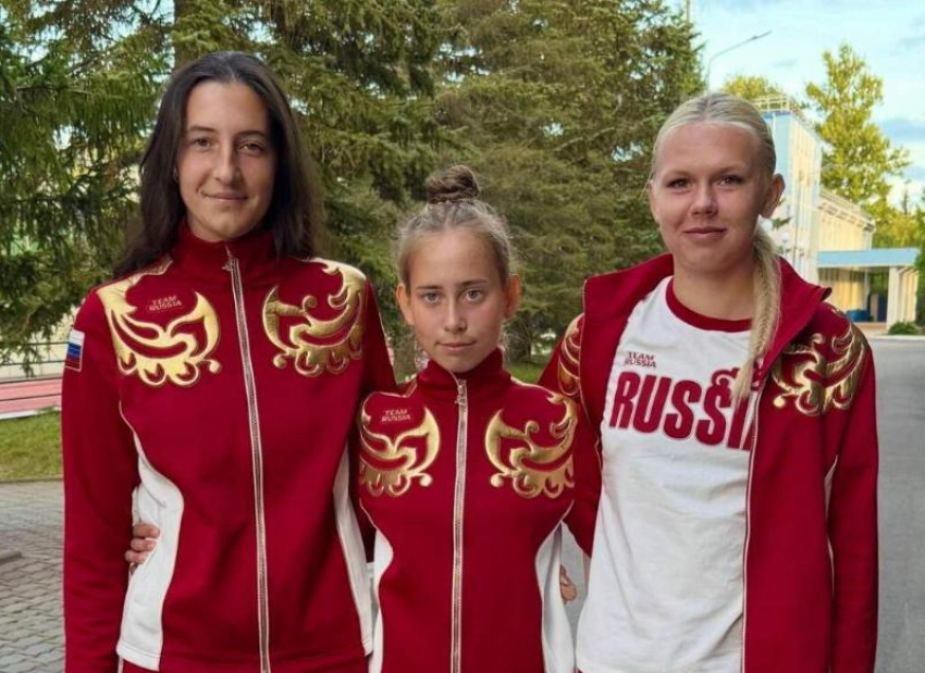 Спортсменки «Дончанки» сыграют в составе юниорской сборной России по хоккею на траве