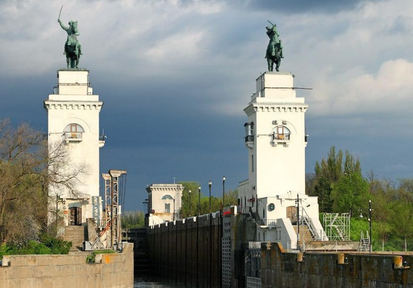«Казаки» на судоходном канале в Волгодонске попали в особо охраняемую зону