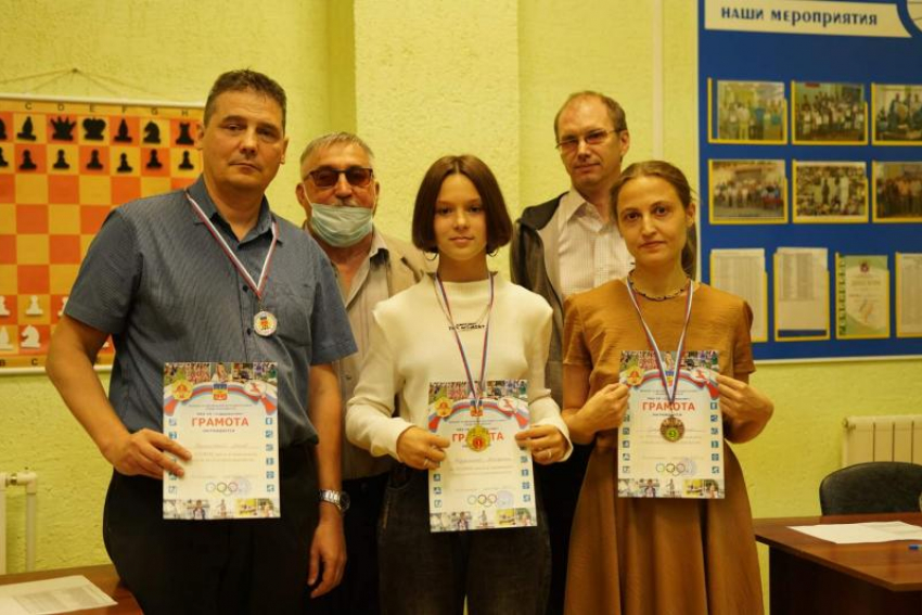 Четыре десятка спортсменов сразились в чемпионате Волгодонска по быстрым шахматам 