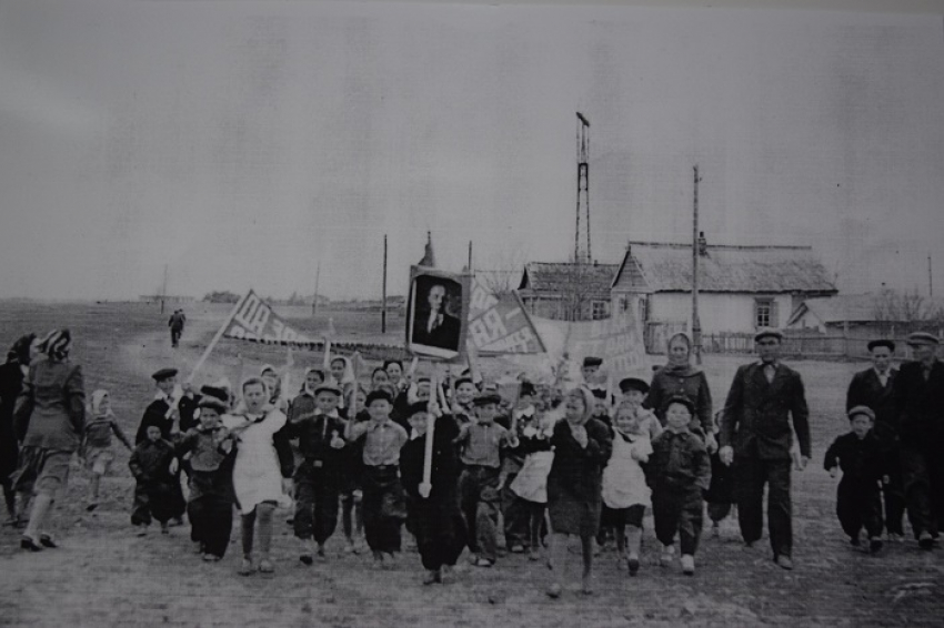 Все митинги Волгодонска за 60 лет оказались собраны в одном месте