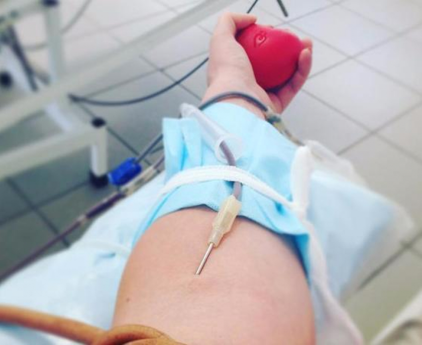 В Волгодонске доноры не могут сдать кровь из-за уволившегося терапевта
