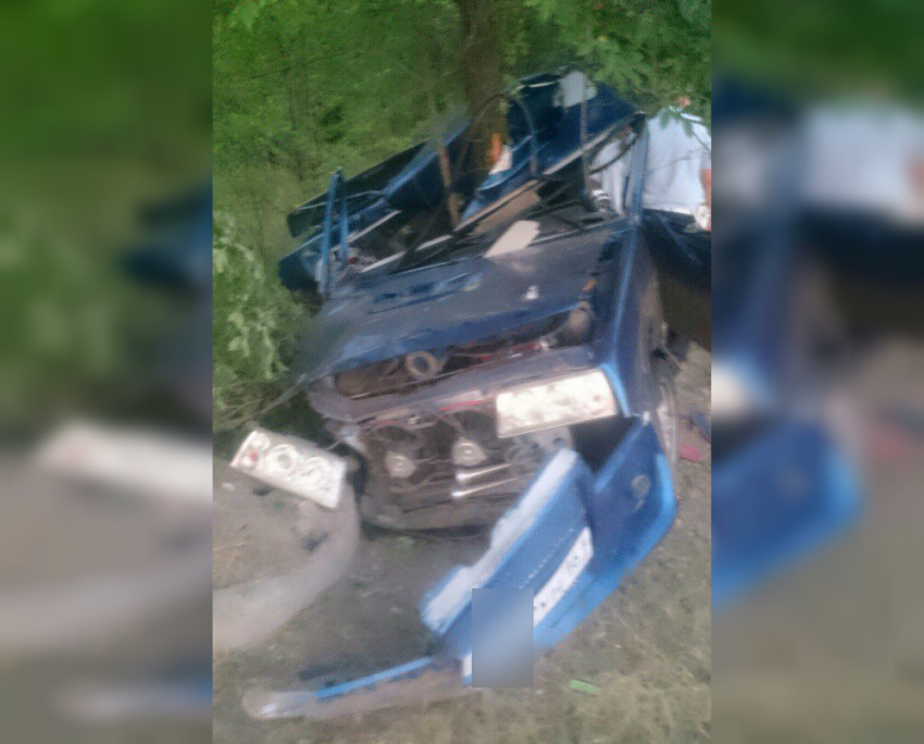 В Волгодонске в ДТП на Жуковском шоссе погибли молодые парень с девушкой