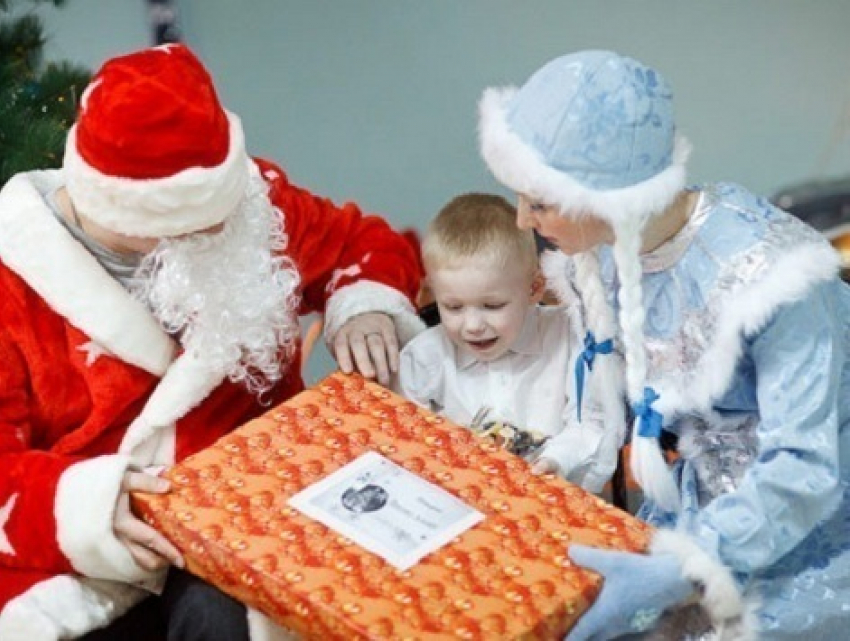Волгодонцам предлагают взять сирот в семьи на время новогодних каникул