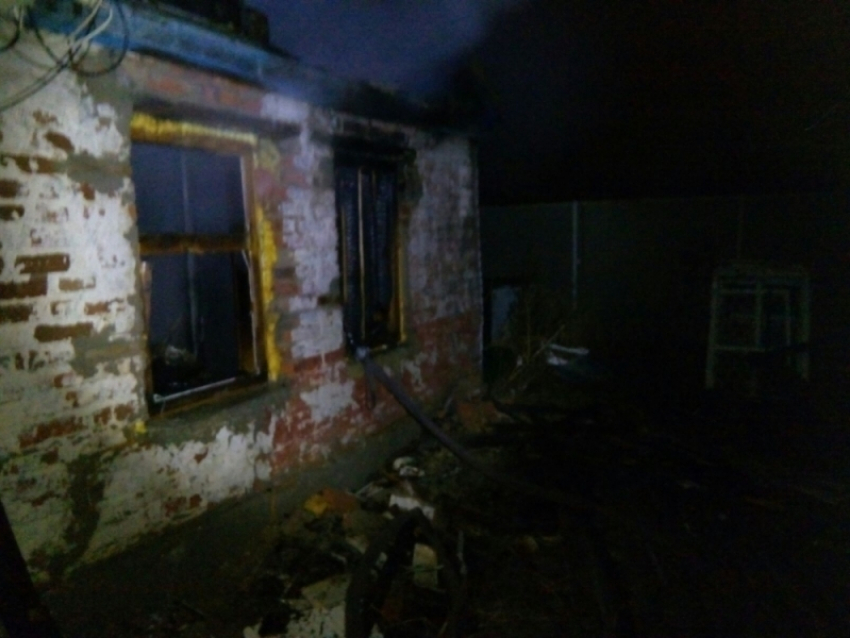 Два человека погибли при пожаре в Морозовске