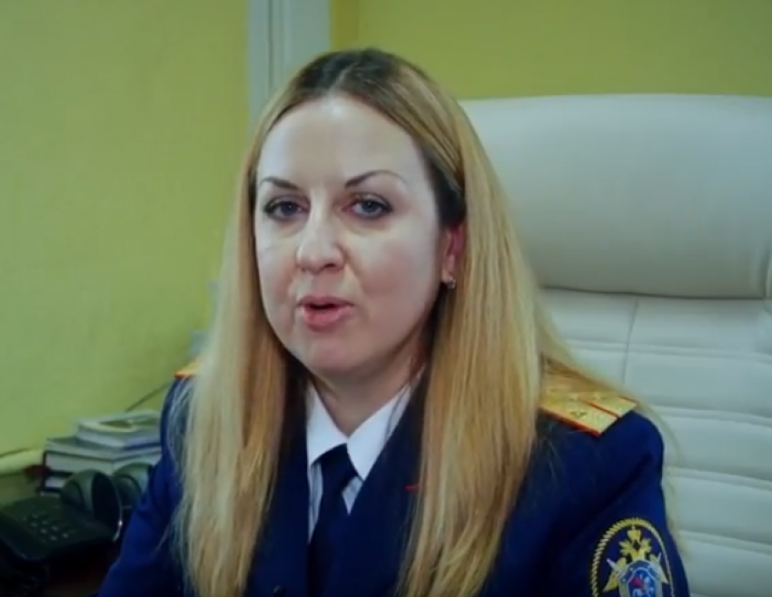 Руководитель Волгодонского межрайонного следственного отдела поздравила женщин-следователей в стихах