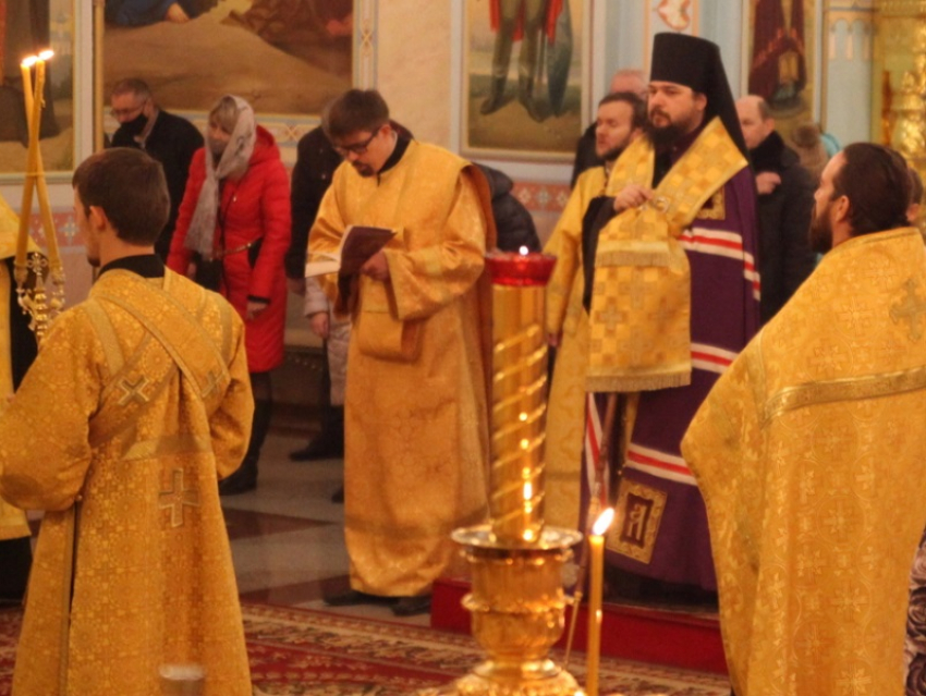 В храмах и церквях Волгодонска отменят фиксированную плату за крещение и отпевание