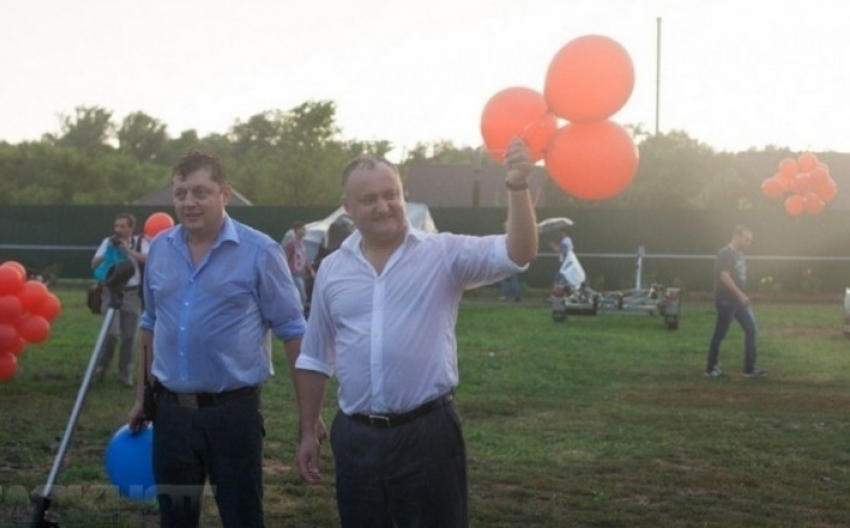 Игорь Додон, установивший с Олегом Пахолковым мировой рекорд в Волгодонске, стал новым президентом Молдовы