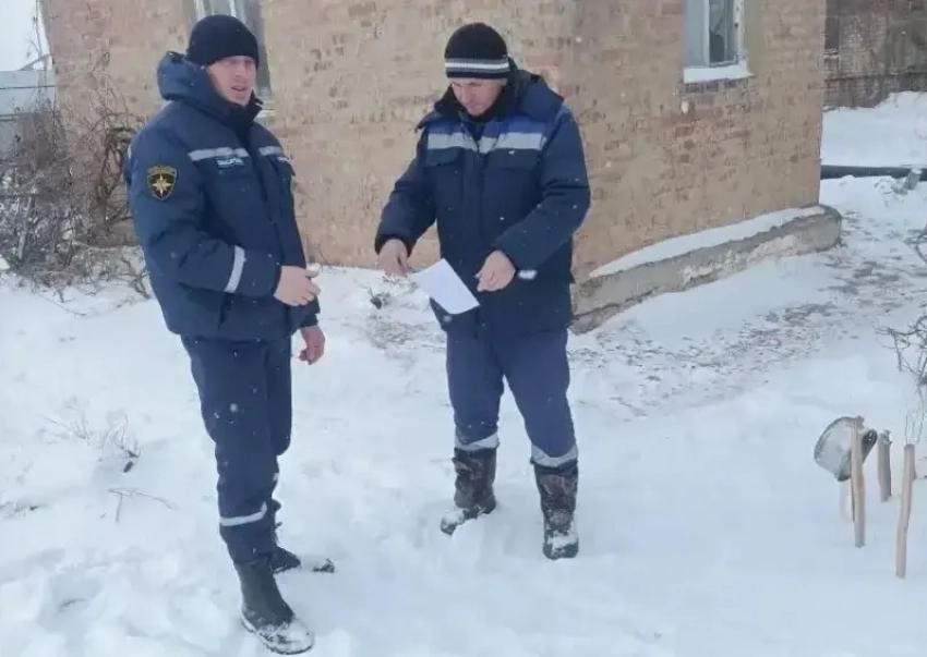 Волгодонские спасатели ушли на дачи: в садоводствах провели рейд безопасности 