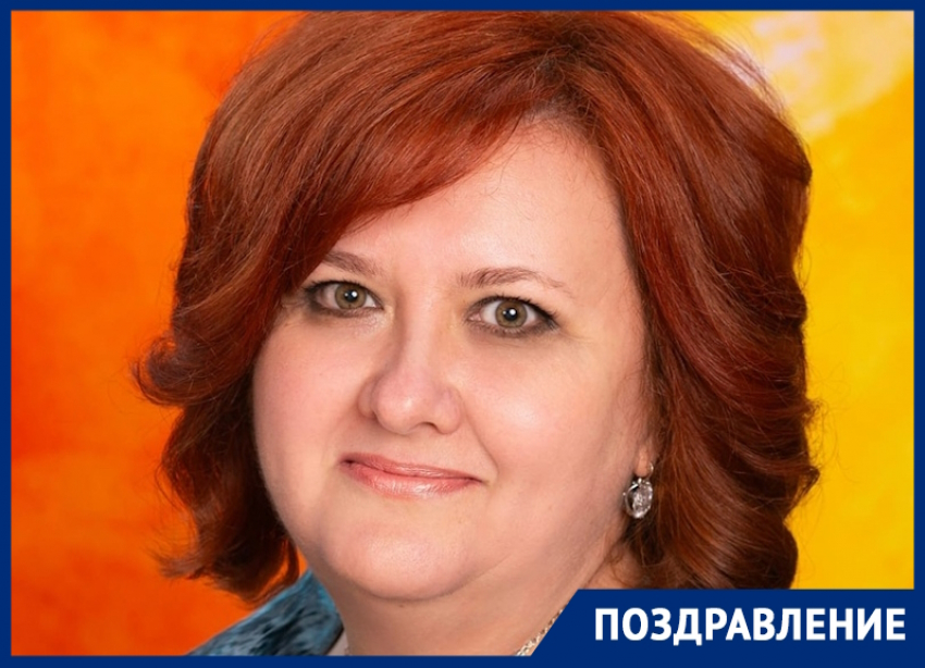 «Спасибо за все, что вы сделали для наших деток»: родители поздравляют воспитателя Елену Неволину с днем рождения