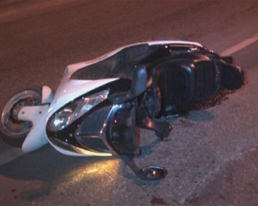 В Цимлянске 19-летний водитель «Mitsubishi» сбил школьника на скутере