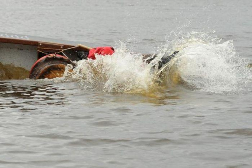 Тонущих рыбаков из Волгодонска спасли на Цимлянском водохранилище в день ВМФ