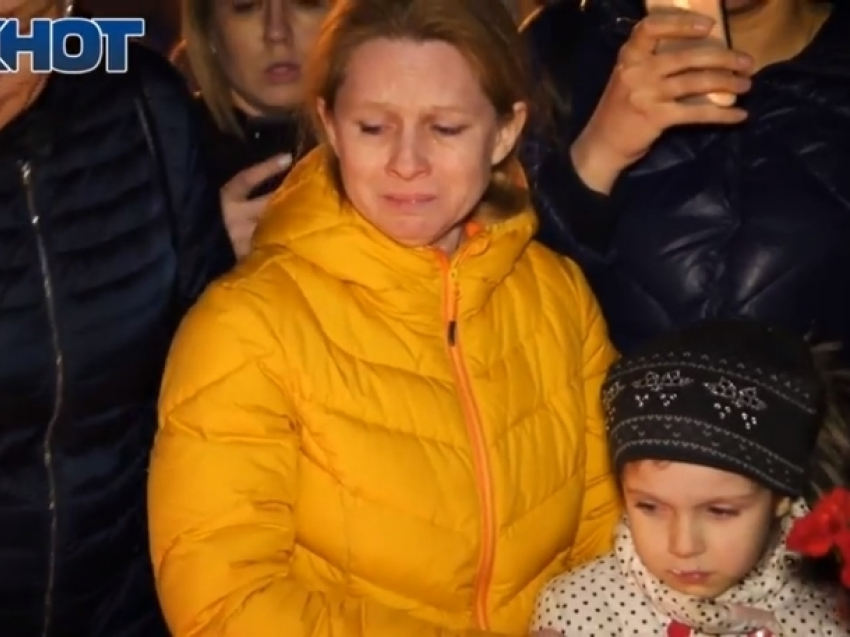 Без слез невозможно об этом говорить, - волгодонцы о трагедии в Кемерово