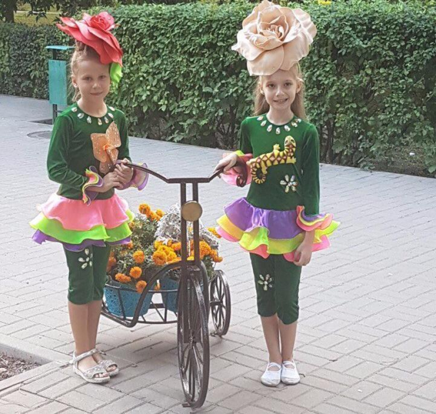Декоративные цветочницы украсили аллею «Вальс цветов» в волгодонском парке Победы