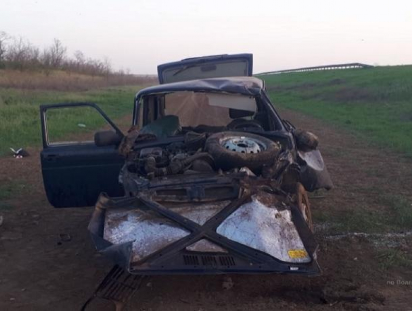 Водитель «Нивы» из Цимлянского района пытаясь скрыться от инспекторов ДПС, слетел в кювет