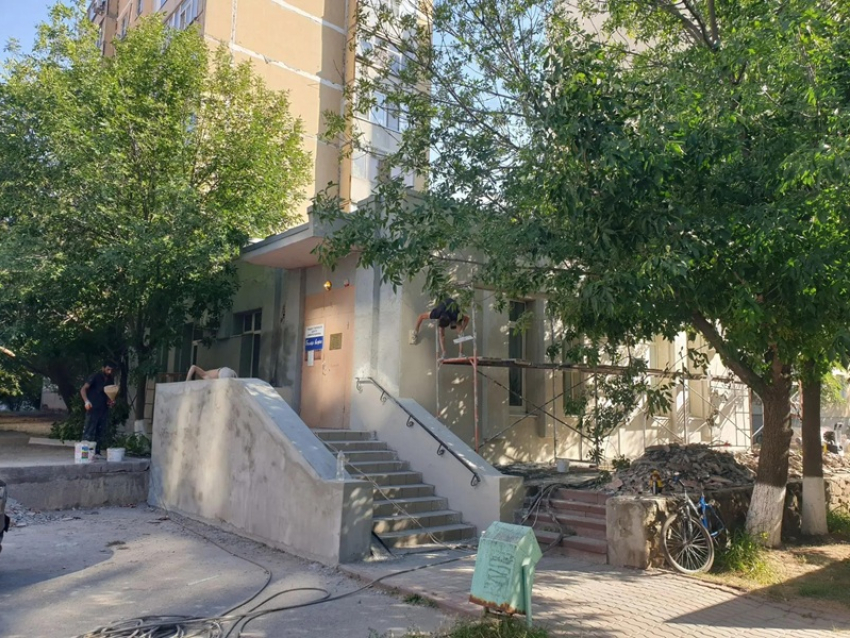 Ремонт депутатской приемной завершается в Волгодонске 