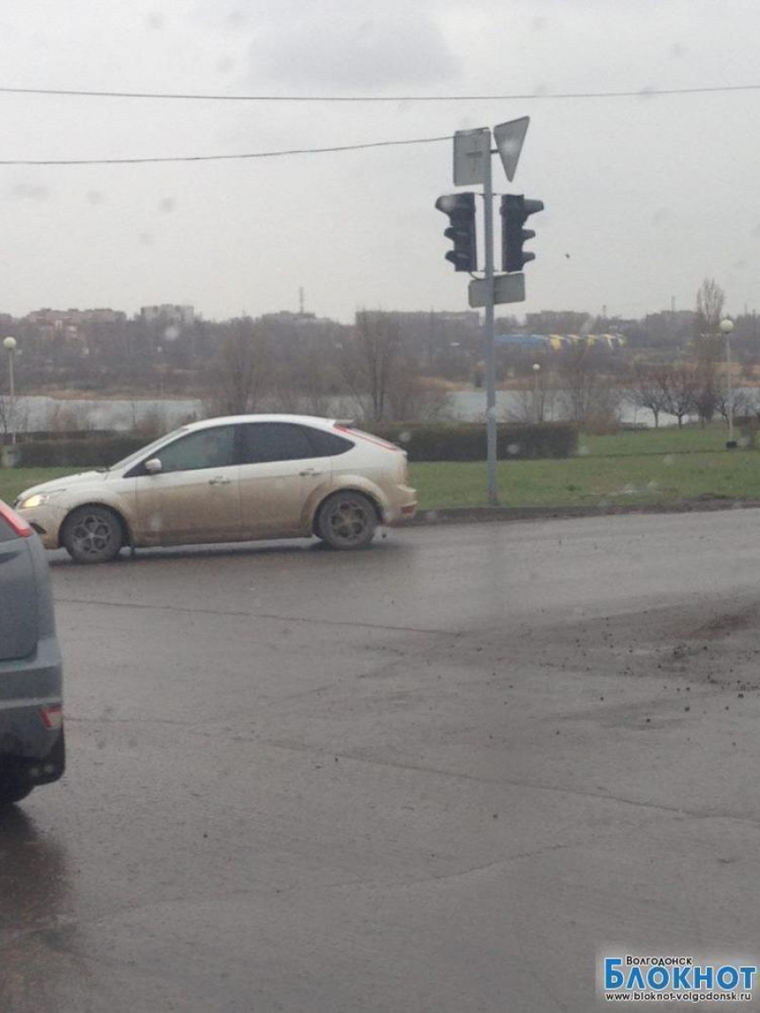 В Волгодонске на «Ромашке» отключили светофоры