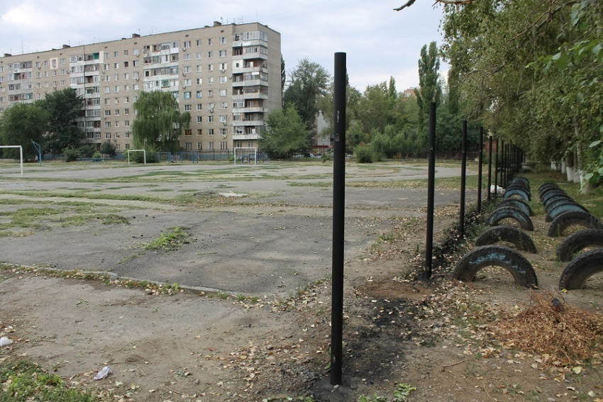 В Волгодонске украли забор у 16-го лицея