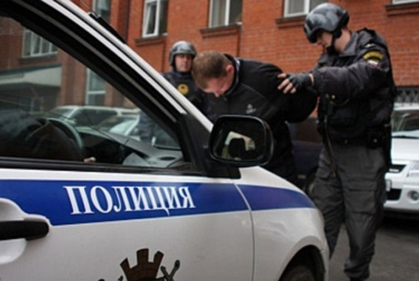 Мужчину, подозреваемого в совершении тяжкого преступления в Волгодонске, задержали в Ростове