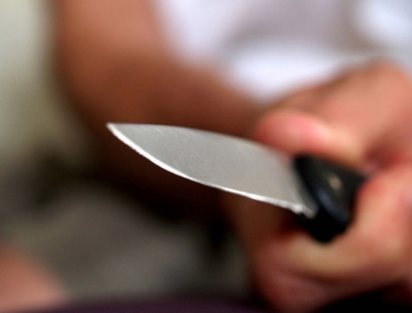 В станице Романовской 50-летняя женщина убила своего возлюбленного кухонным ножом