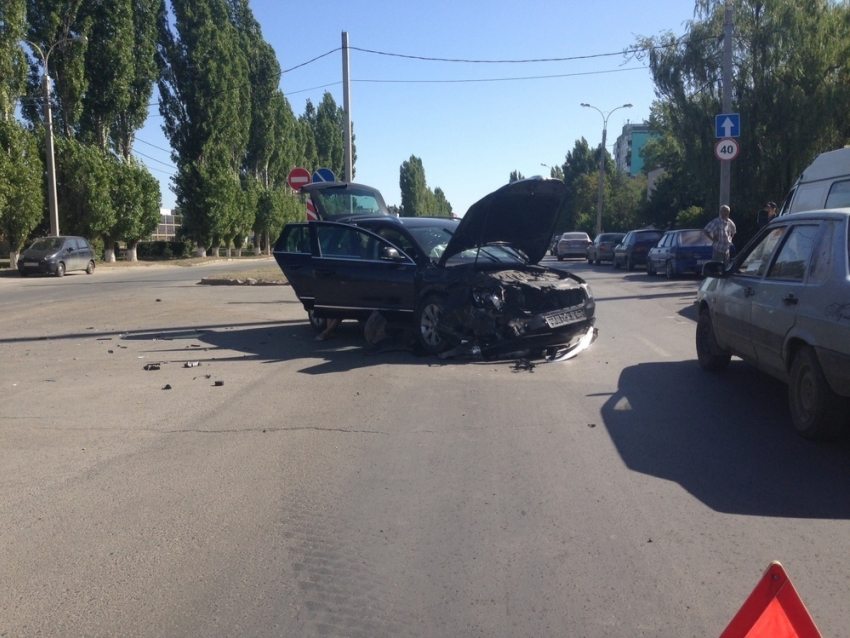 В Волгодонске напротив ПЧ №26 произошло серьезное ДТП