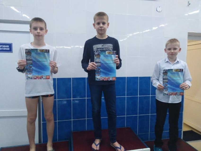 Новые рекорды установили юные волгодонцы на городском соревновании по плаванию