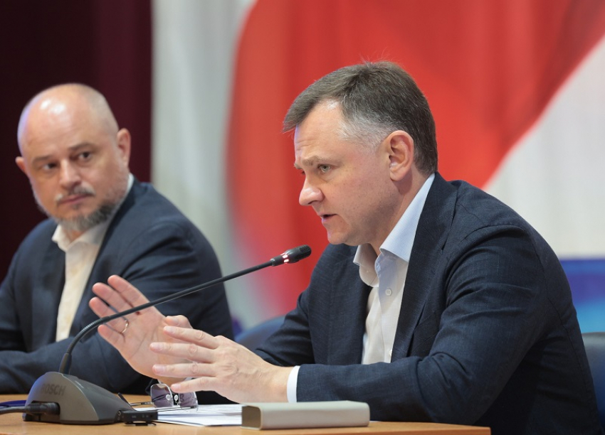 Юрий Слюсарь поблагодарил волгодонцев за теплую встречу и заявил о новом этапе взаимоотношений между городом и регионом