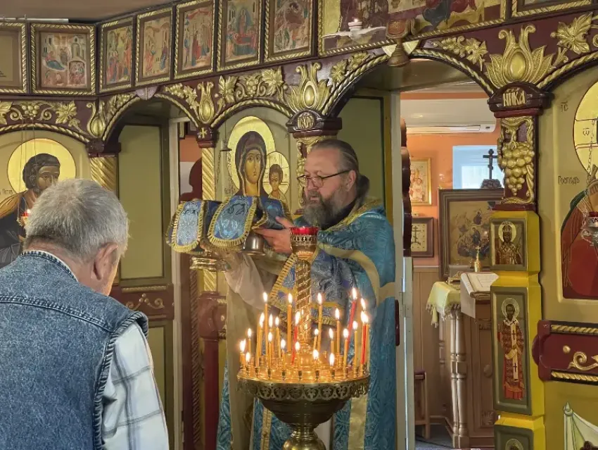 Лазурные облачения, казачьи приметы и детские хороводы: как Волгодонск встретил Покров Пресвятой Богородицы