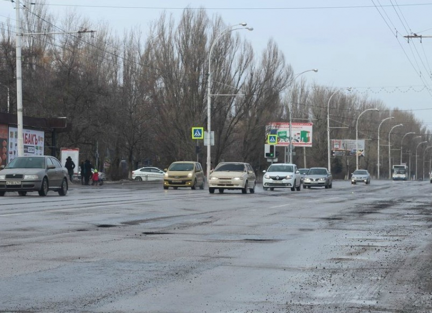 Более 23 миллионов рублей выделяется на ремонт дороги по улице Морской в Волгодонске