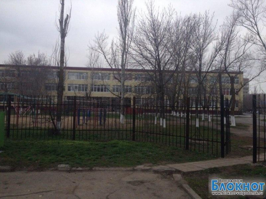 В Волгодонске мужчина ударил учительницу на глазах у школьников