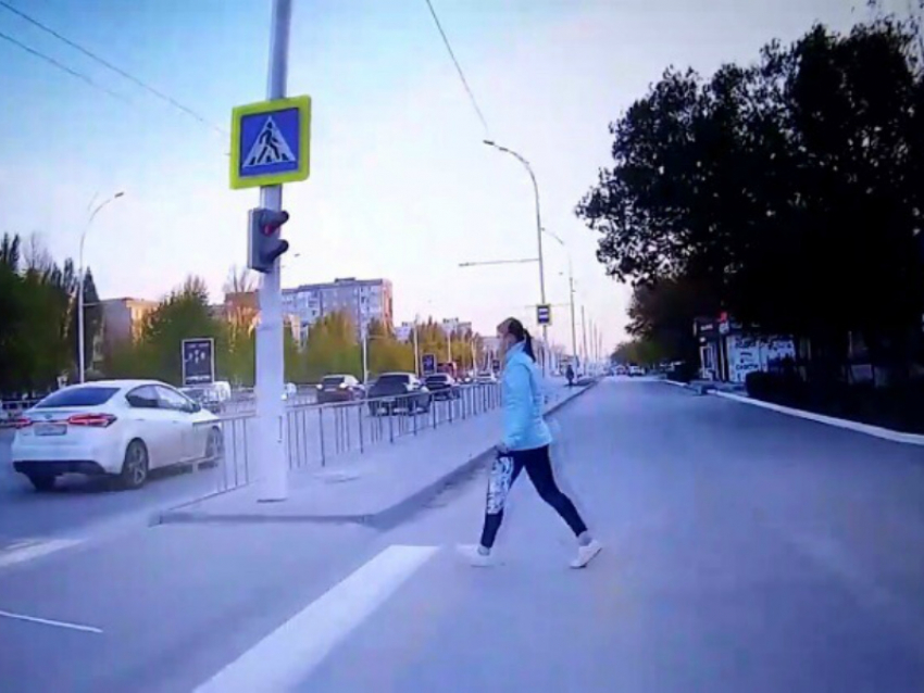 «В Волгодонске пешеходы с 7 жизнями»: водитель 