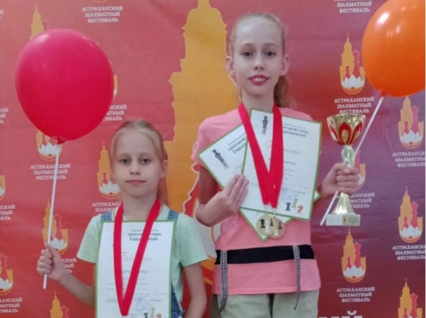 8-летняя шахматистка из Волгодонска взяла «серебро» на соревнованиях в Астрахани