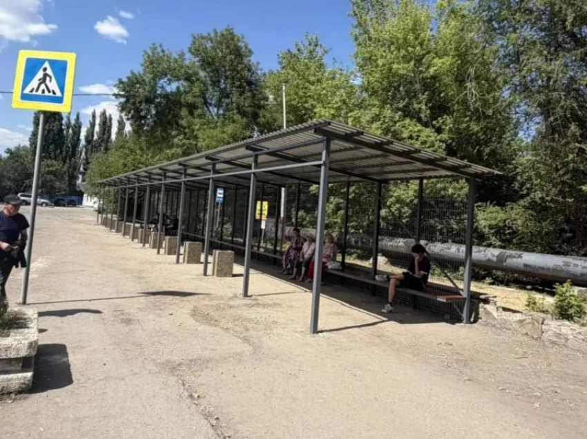Десяток урн и угроза потопа: первые кадры ГИГА-остановки в Шлюзах 