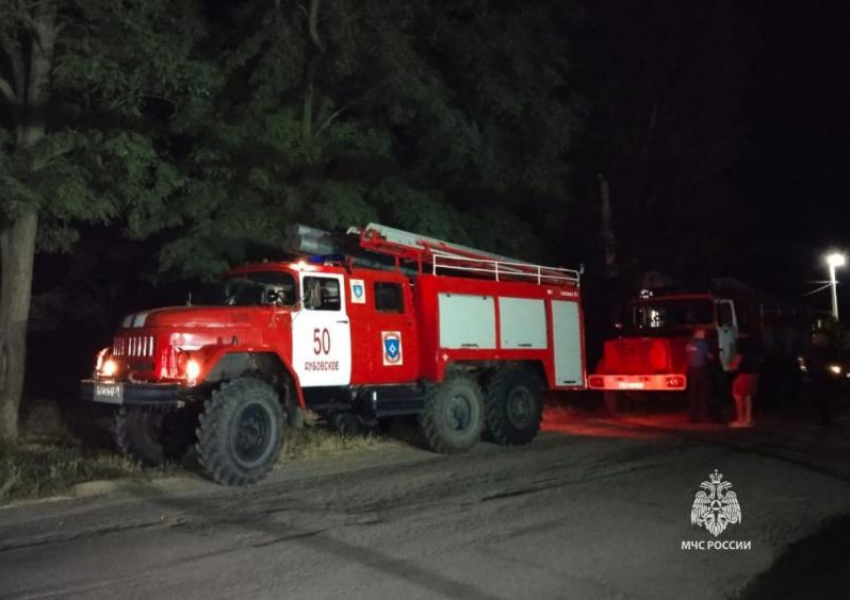 Два пожилых человека погибли в страшном пожаре в селе Дубовское 