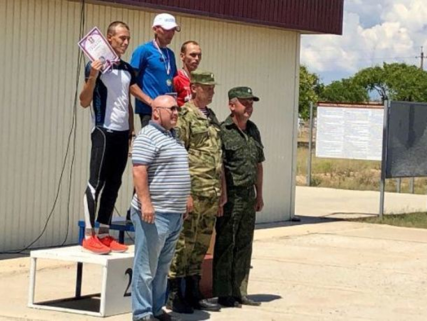 На чемпионате по служебному биатлону военнослужащие из Волгодонска одержали победу