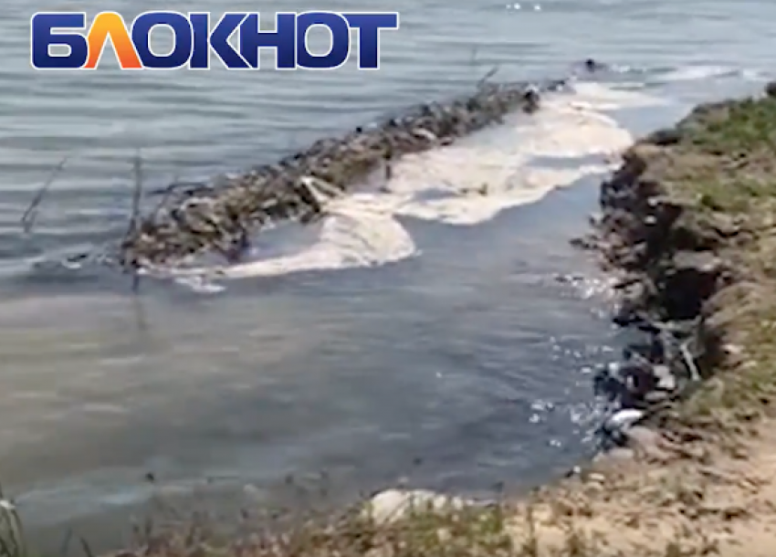 Цимлянский пляж «расплылся» от повышения уровня воды в водохранилище